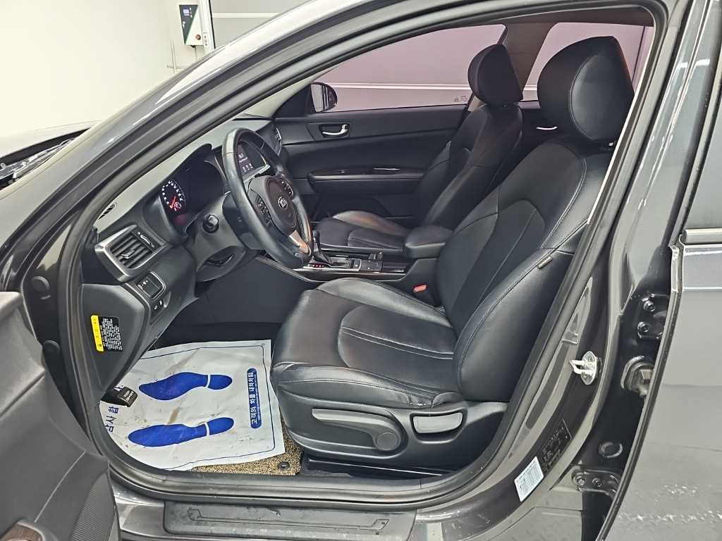 Kia K5 — photo 11