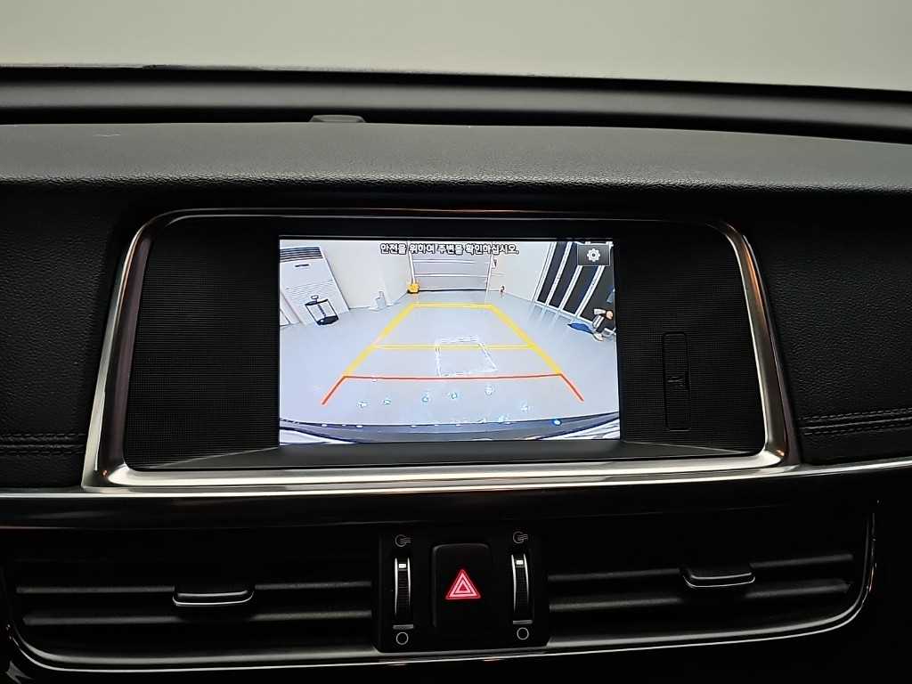Kia K5 — photo 14