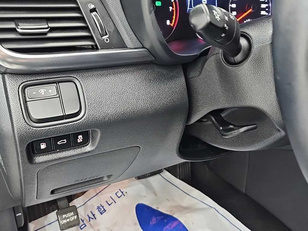 Kia K5 — photo 16