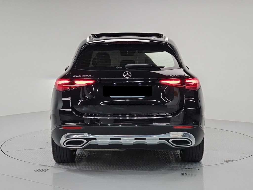 Mercedes-Benz GLC-Class — photo 03