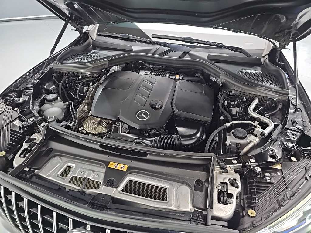Mercedes-Benz GLC-Class — photo 05