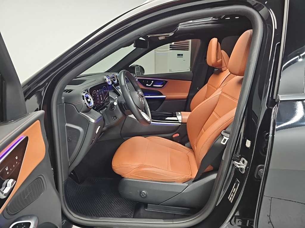 Mercedes-Benz GLC-Class — photo 11