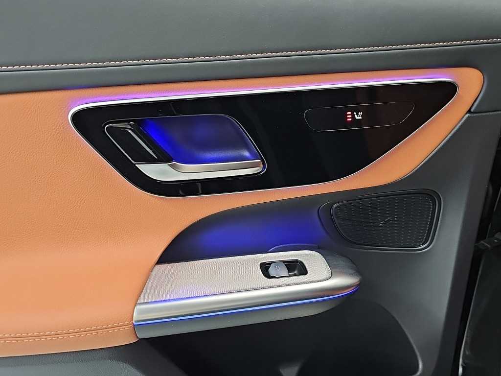 Mercedes-Benz GLC-Class — photo 13