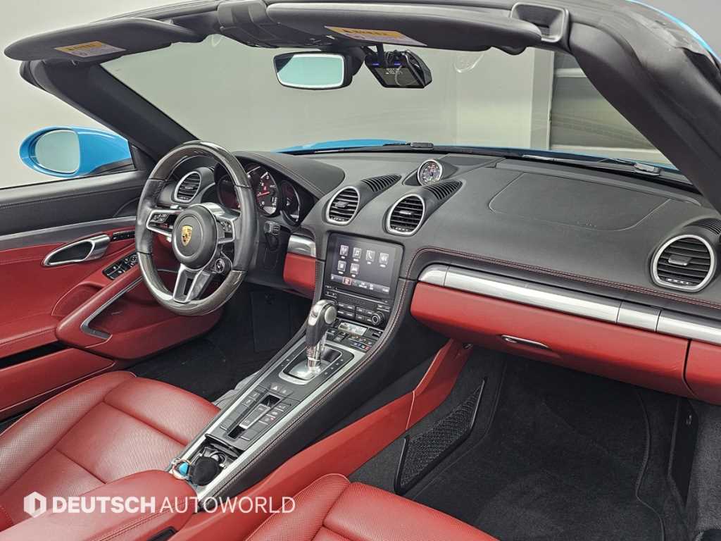 Porsche 718 — photo 07