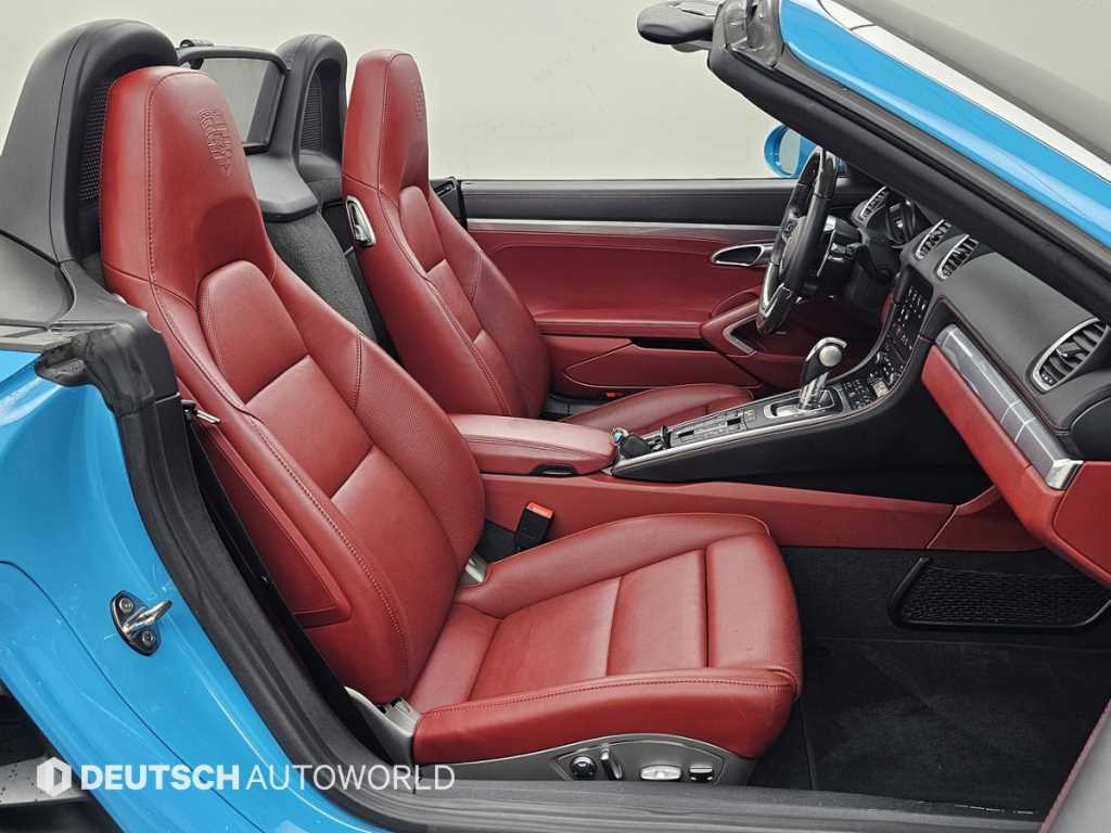 Porsche 718 — photo 10