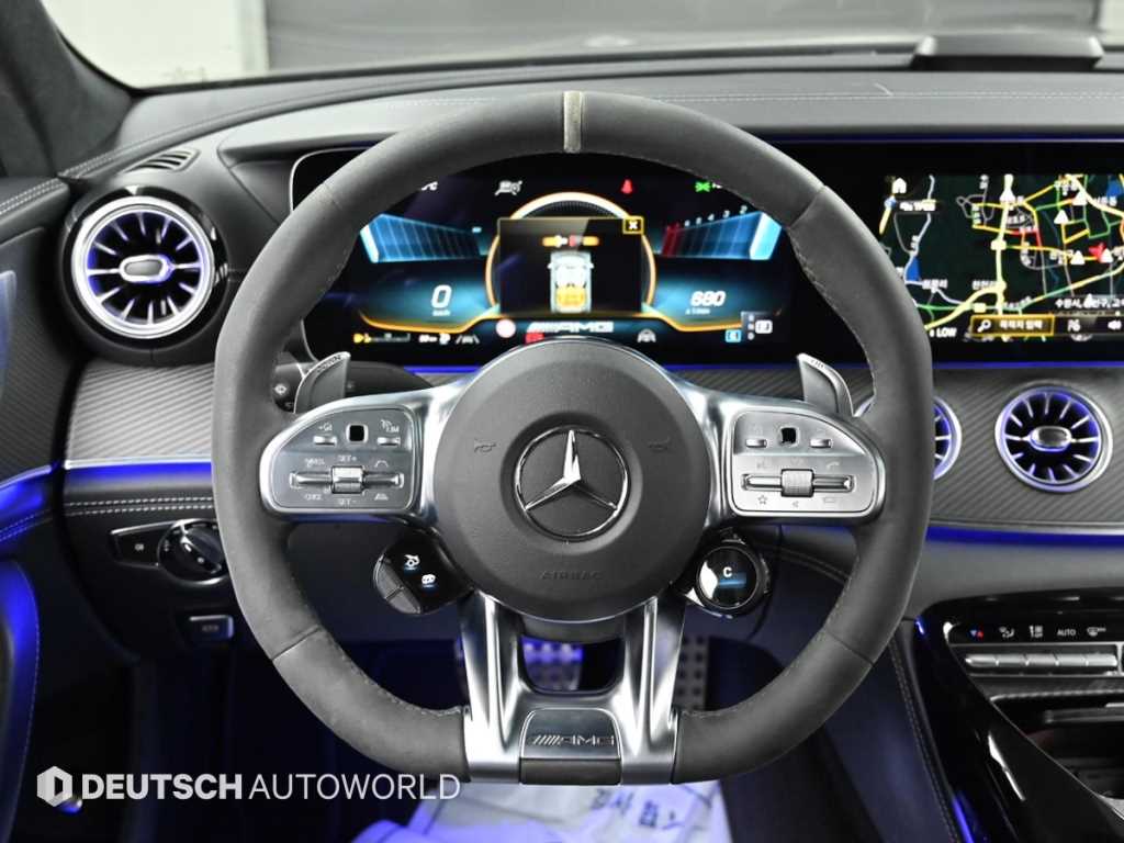 Mercedes-Benz AMG GT — photo 13