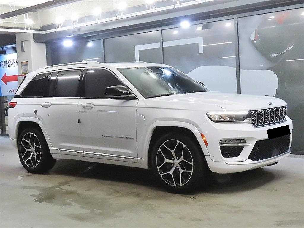 Jeep Cherokee — photo 02
