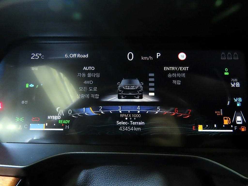 Jeep Cherokee — photo 09