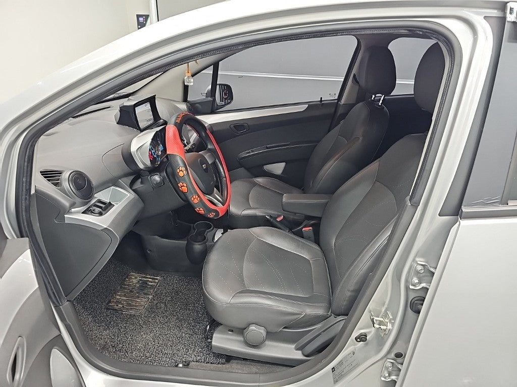 CHEVROLET Spark — photo 11