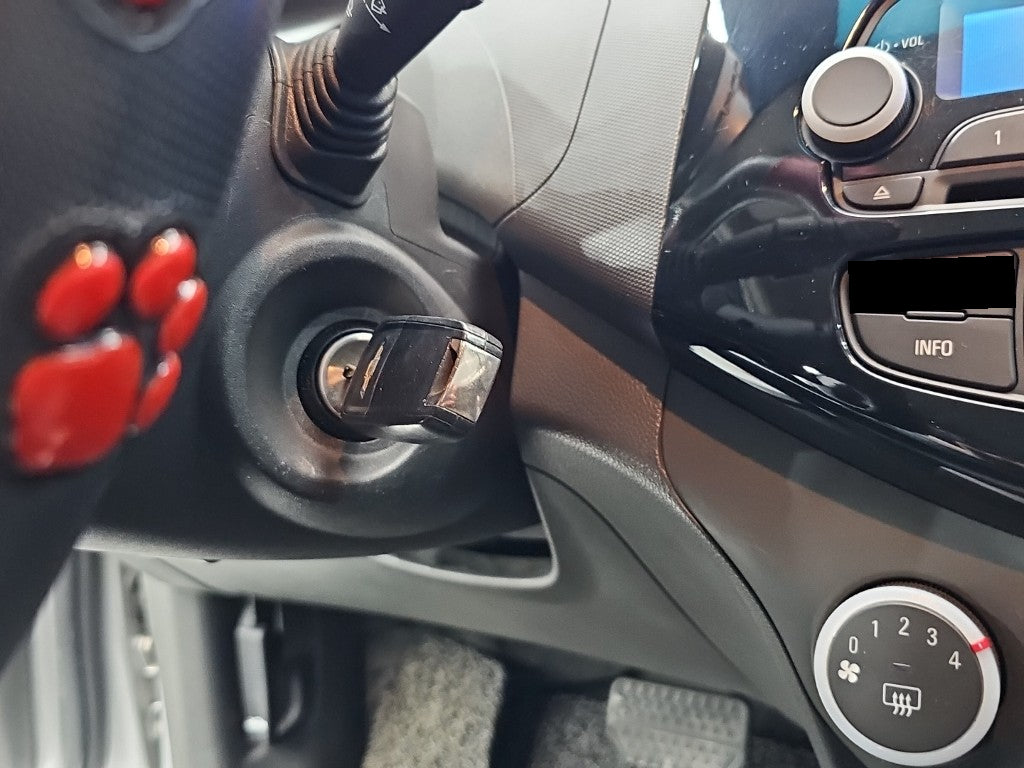 CHEVROLET Spark — photo 16