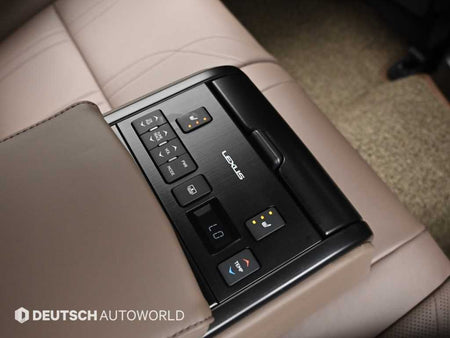 Lexus ES — photo 16