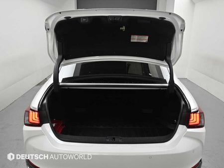 Lexus ES — photo 19