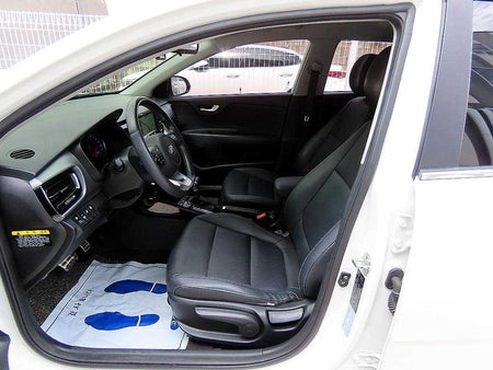 Kia Stonic — photo 05