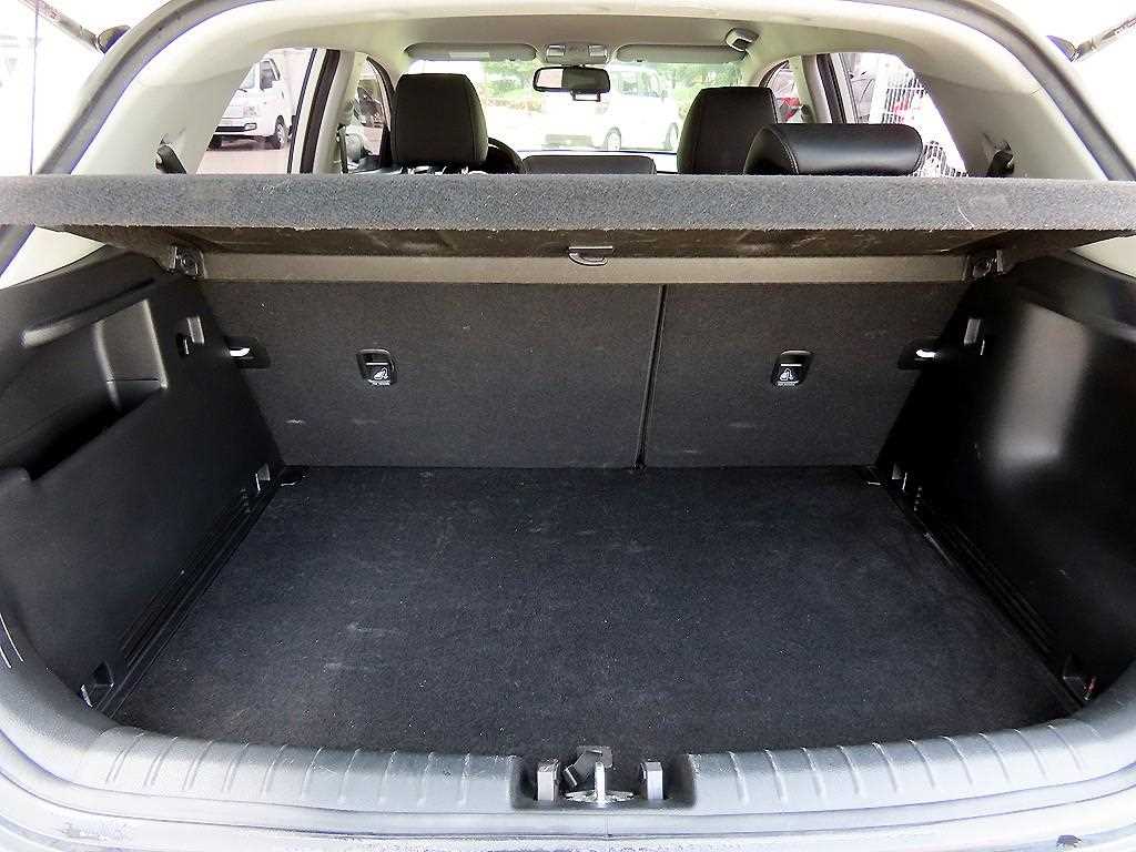 Kia Stonic — photo 18