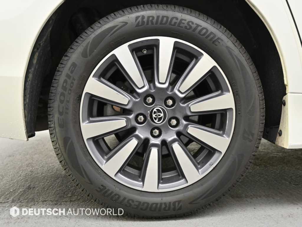 Toyota Sienna — photo 05