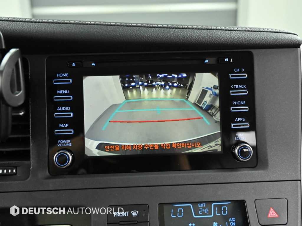Toyota Sienna — photo 15