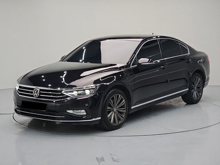 Volkswagen Passat — photo 01