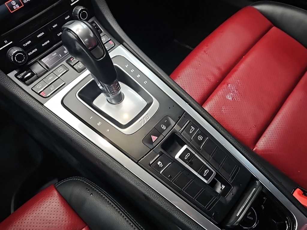 Porsche 718 — photo 08