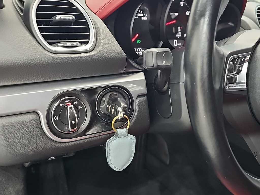 Porsche 718 — photo 15