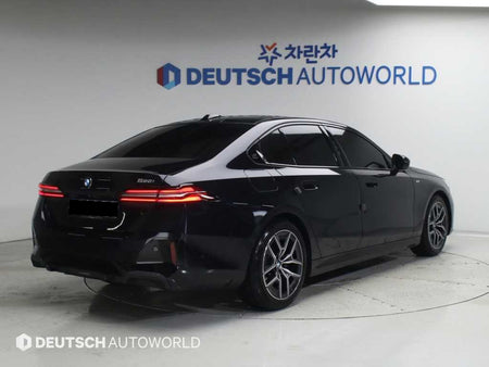 BMW 5-Series — photo 03