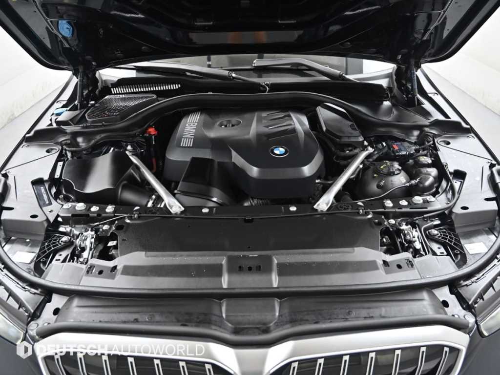 BMW 5-Series — photo 07