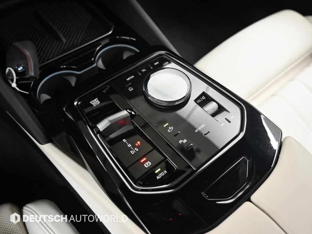 BMW 5-Series — photo 10