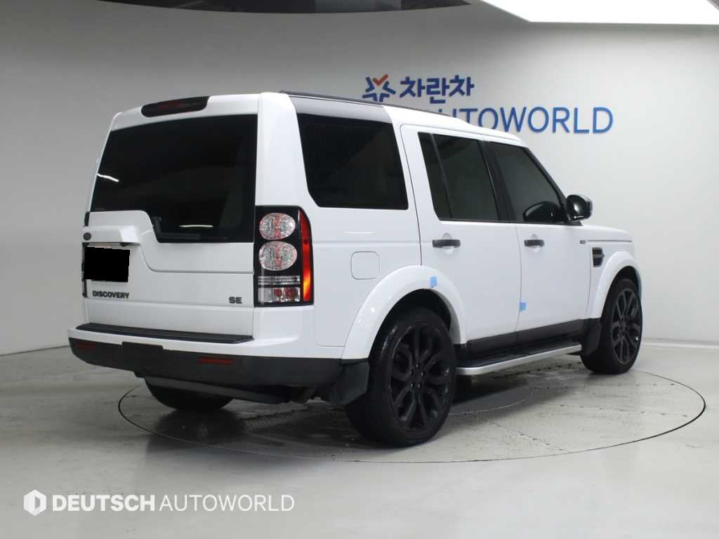 Land Rover Discovery — photo 02