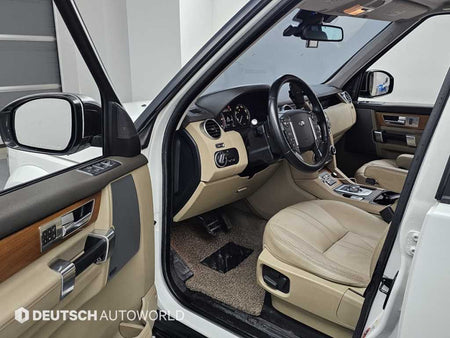 Land Rover Discovery — photo 11