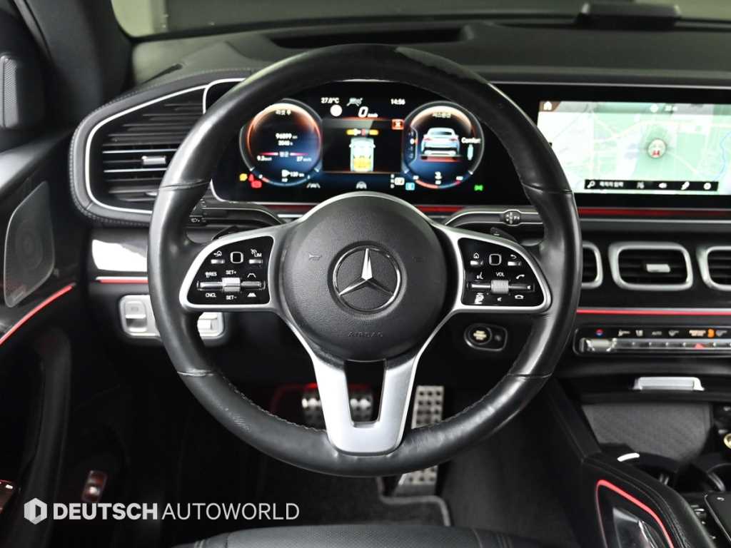 Mercedes-Benz GLE-Class — photo 13