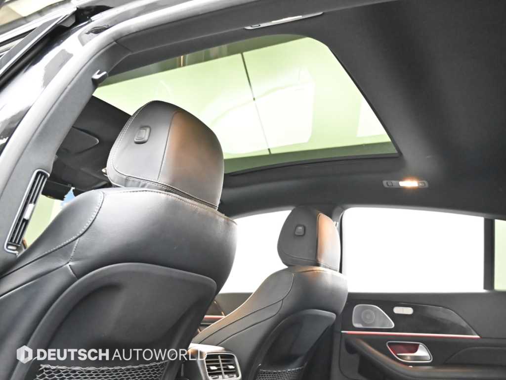 Mercedes-Benz GLE-Class — photo 18