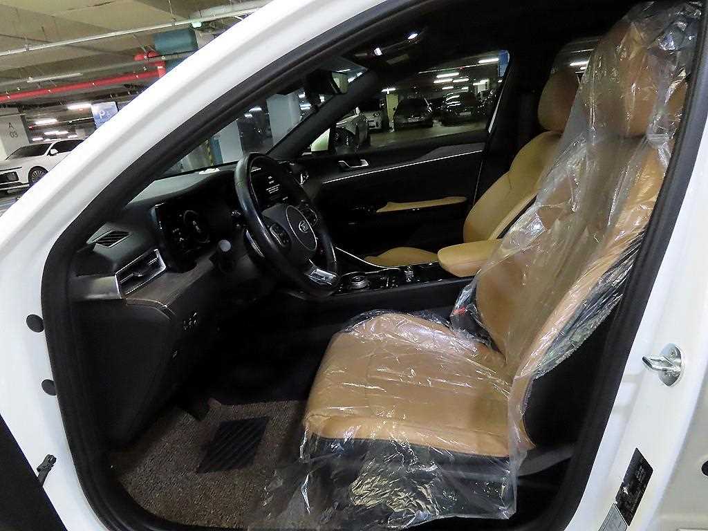 Kia K5 — photo 06
