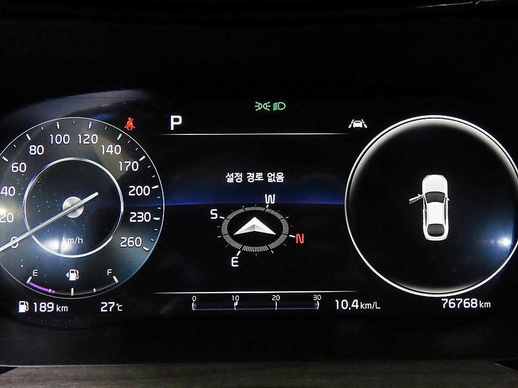 Kia K5 — photo 09