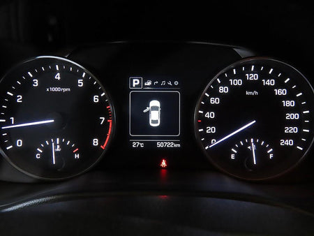 Hyundai Avante — photo 09