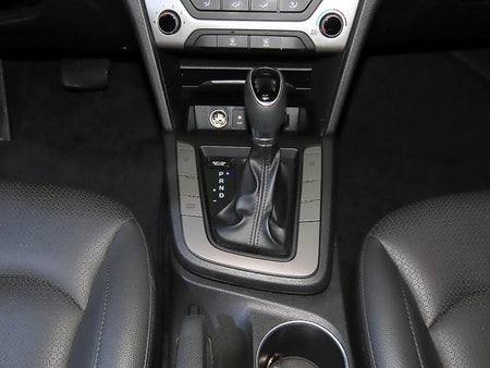 Hyundai Avante — photo 12