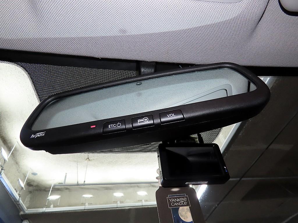 Hyundai Avante — photo 17