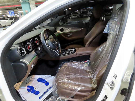 Mercedes-Benz E-Class — photo 06