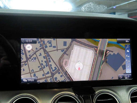 Mercedes-Benz E-Class — photo 13