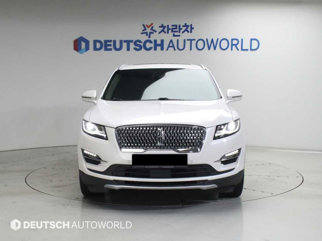 Lincoln MKC — photo 03
