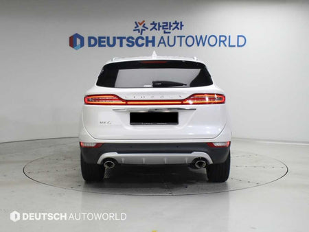 Lincoln MKC — photo 04