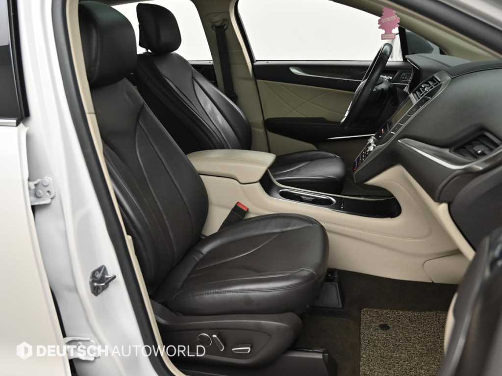 Lincoln MKC — photo 10