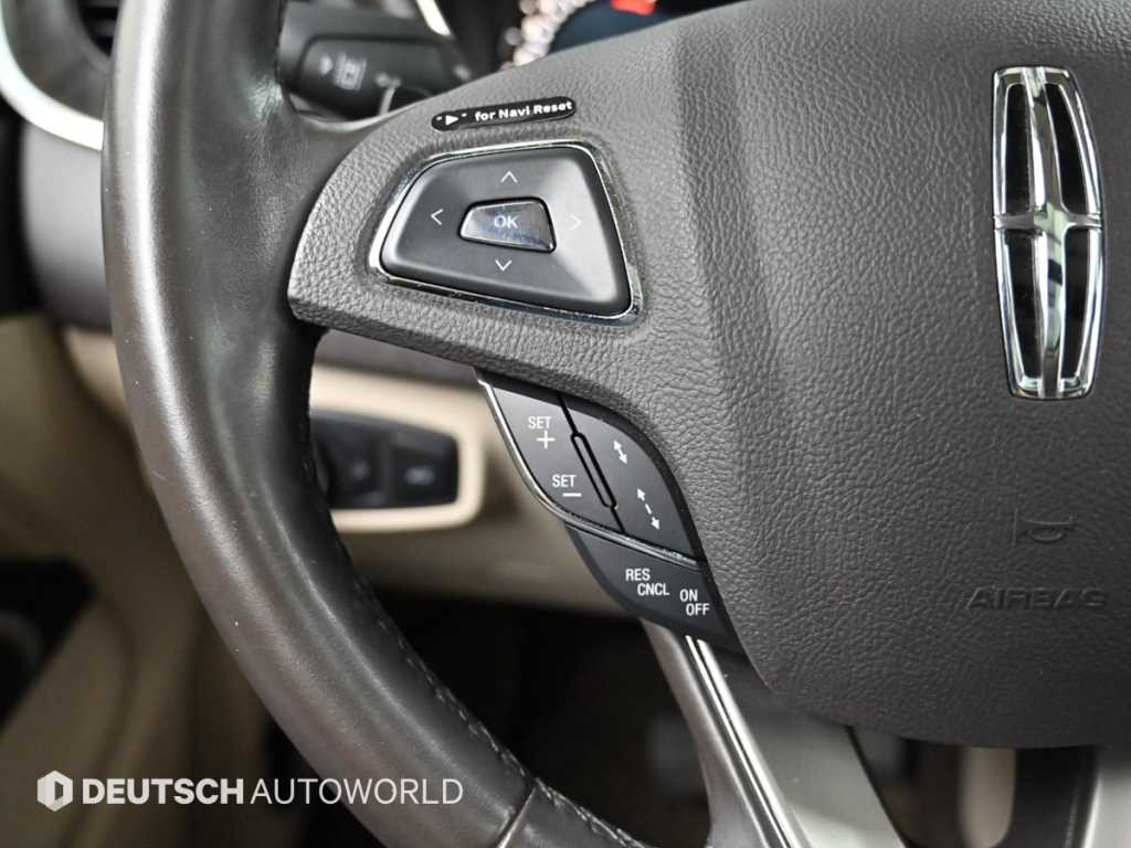 Lincoln MKC — photo 17
