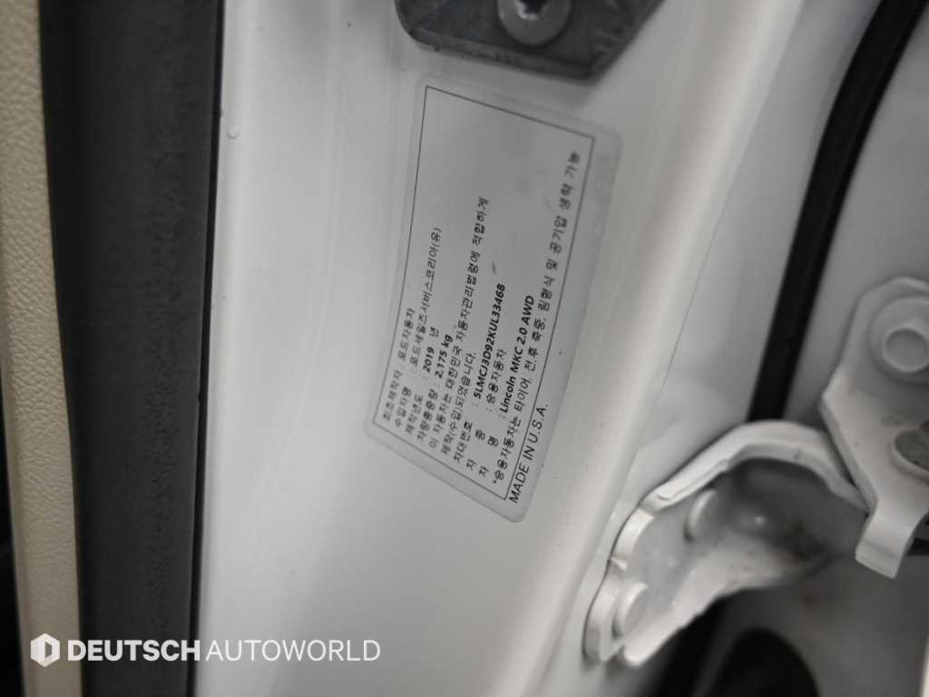 Lincoln MKC — photo 20