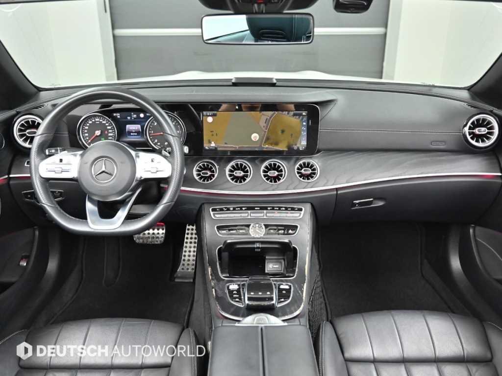 Mercedes-Benz E-Class — photo 07