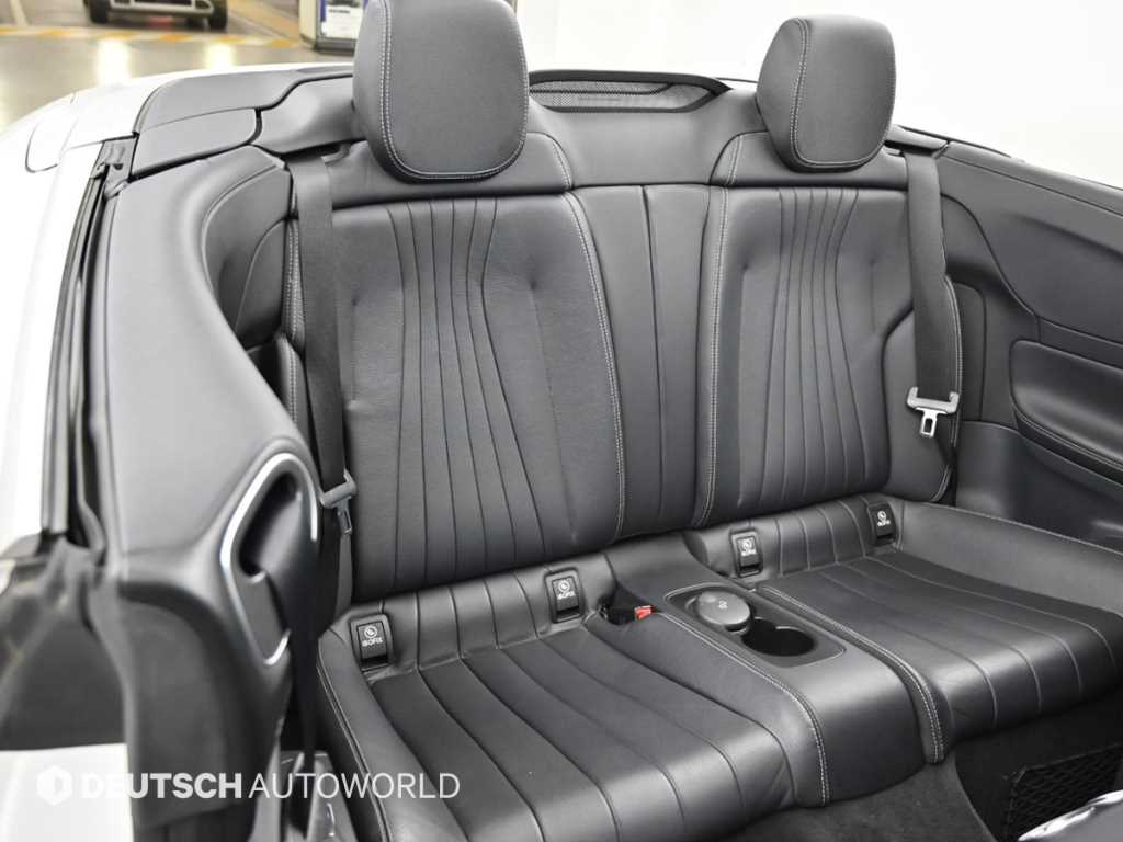 Mercedes-Benz E-Class — photo 12