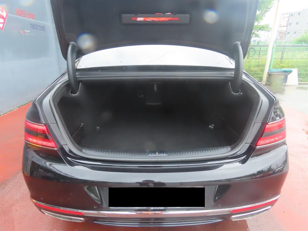 Genesis G90 — photo 05