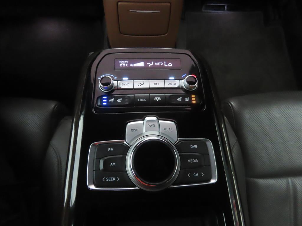 Genesis G90 — photo 08