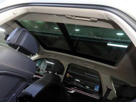 Volkswagen Touareg — photo 15
