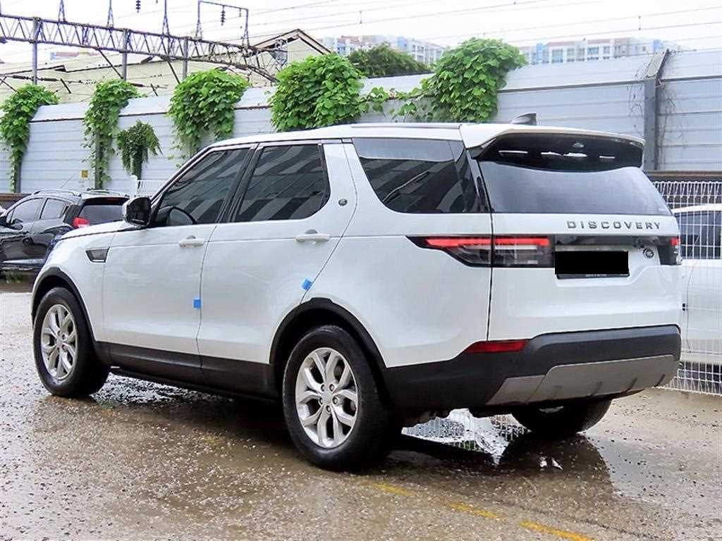 Land Rover Discovery — photo 03