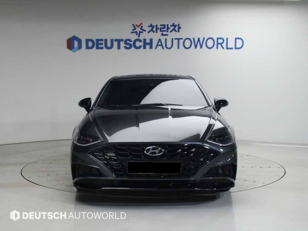Hyundai Sonata — photo 03