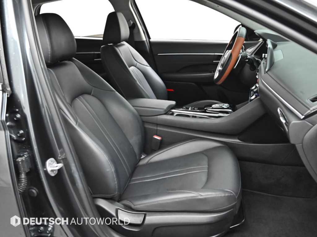 Hyundai Sonata — photo 10